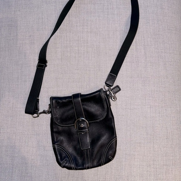 Coach Handbags - Vintage Coach Purse